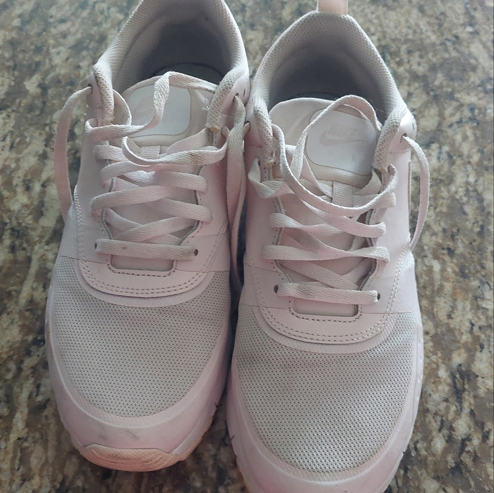 Nike Women's Light Pink Sneakers